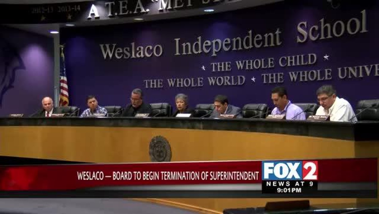 Weslaco ISD Board of Trustees Votes to Terminate Superintendent Vídeo
