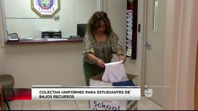 Colectan Uniformes Escolares para Estudiantes de Bajos Recursos