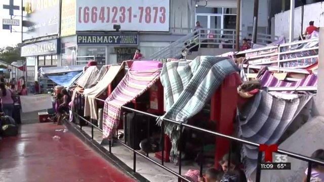 Migrantes llegan a Tijuana huyendo de violencia; BC regresa al quinto lugar en homicidios