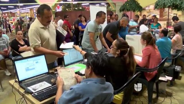 Taller de derechos laborales en el valle de Coachella