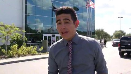 VIDEO: Policías le disparan a hombre que amenazó con suicidarse