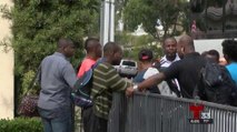 Migrantes haitianos y africanos saturan albergues en San Diego