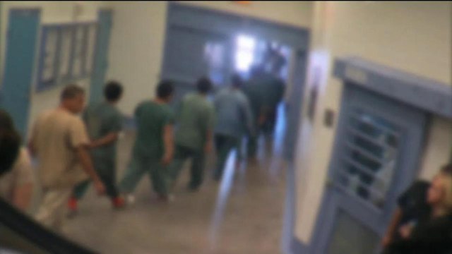 ¿SABÍA USTED?: Los residentes permanentes también pueden ser deportados