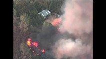VIDEO: Incendio Loma continúa amenazando viviendas por las montañas de Santa Cruz