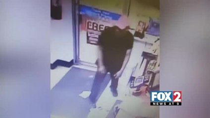 Man Grabs Store Cash Box and Runs