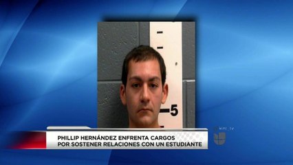 Maestro de Las Cruces  acusado de relaciones inapropiadas