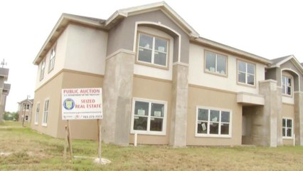 Subastan propiedades millonarias de exfuncionario mexicano en Cameron