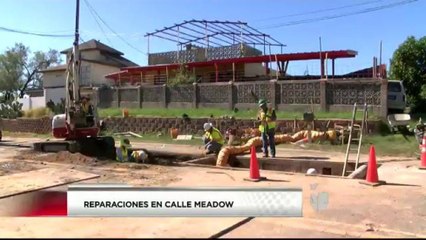 Realizan reparaciones de emergencia en el puente de la calle Meadow