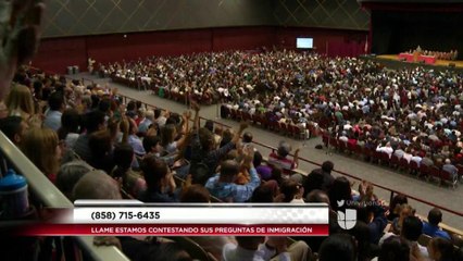 Miles se juramentan como ciudadanos en San Diego