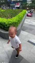 Leon càng lớn càng đáng yêu