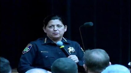 VIDEO: Junta comunitaria en Salinas sobre planes para el 2017