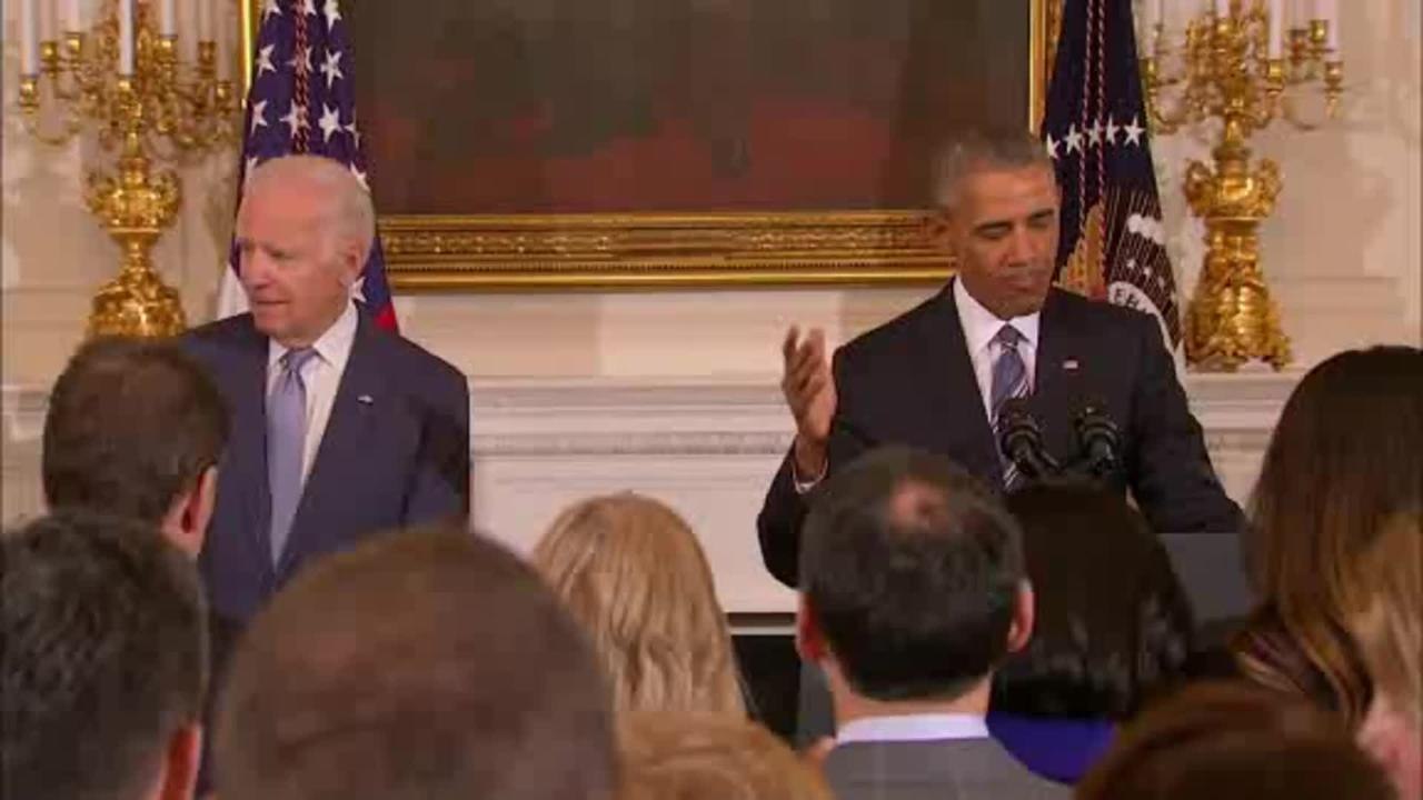 Obama condecora a Joe Biden