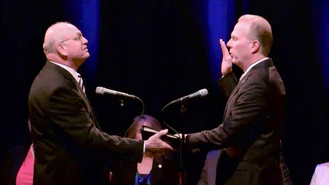 Juramentan en el cargo el reelecto Alcalde de San Diego junto con tres nuevos Regidores y el abogado