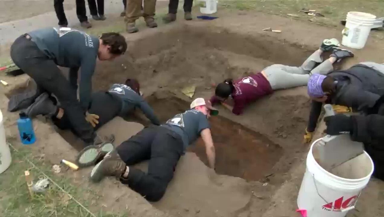 Immigrants\' Remains Exhumed for Identification