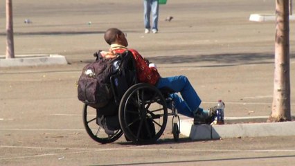 Disminuye el desempleo pero aumenta la pobreza en San Diego