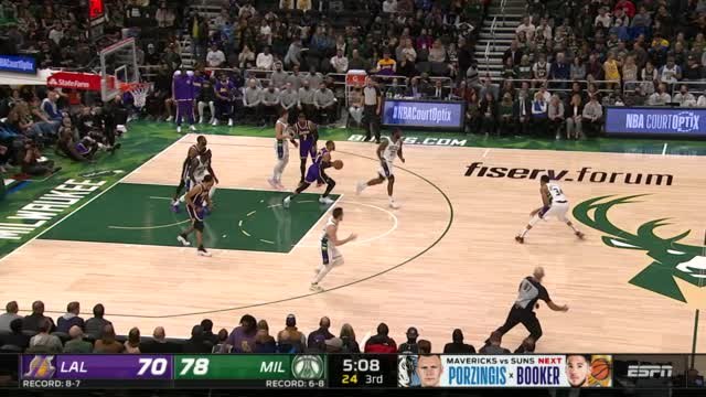 Davis dunks on two-time NBA MVP Giannis