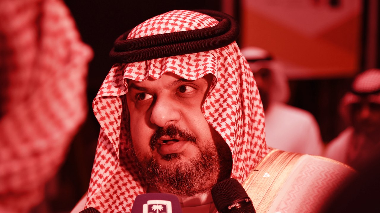 الأمير عبدالرحمن بن مساعد مصدوم من أسعار مطعم الشيف نصرت