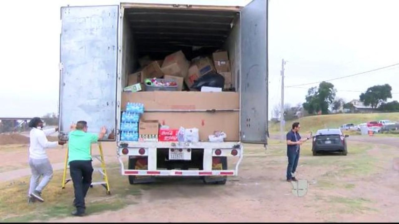 Cubanos en Estados Unidos ayudan a  sus paisanos en Nuevo Laredo