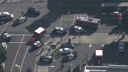 Balean a sospechoso de apuñalar a tres personas en Hollywood