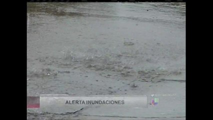 VIDEO: Alertan a residentes de Santa Cruz por posibles inundaciones