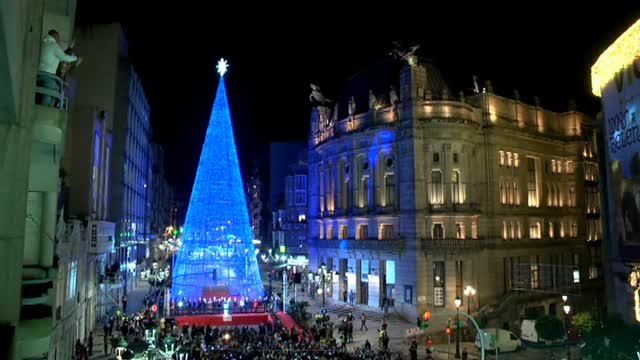 Abel Caballero proclama el comienzo de la Navidad con el encendido de las luces de Vigo