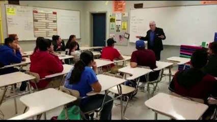 Día de las Profesiones en la escuela preparatoria Leo Cigarroa