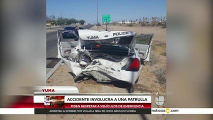 Conductor se impacta contra una patrulla detenida