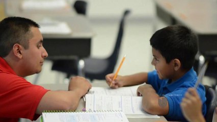 IDEA: Programa de becas para maestros