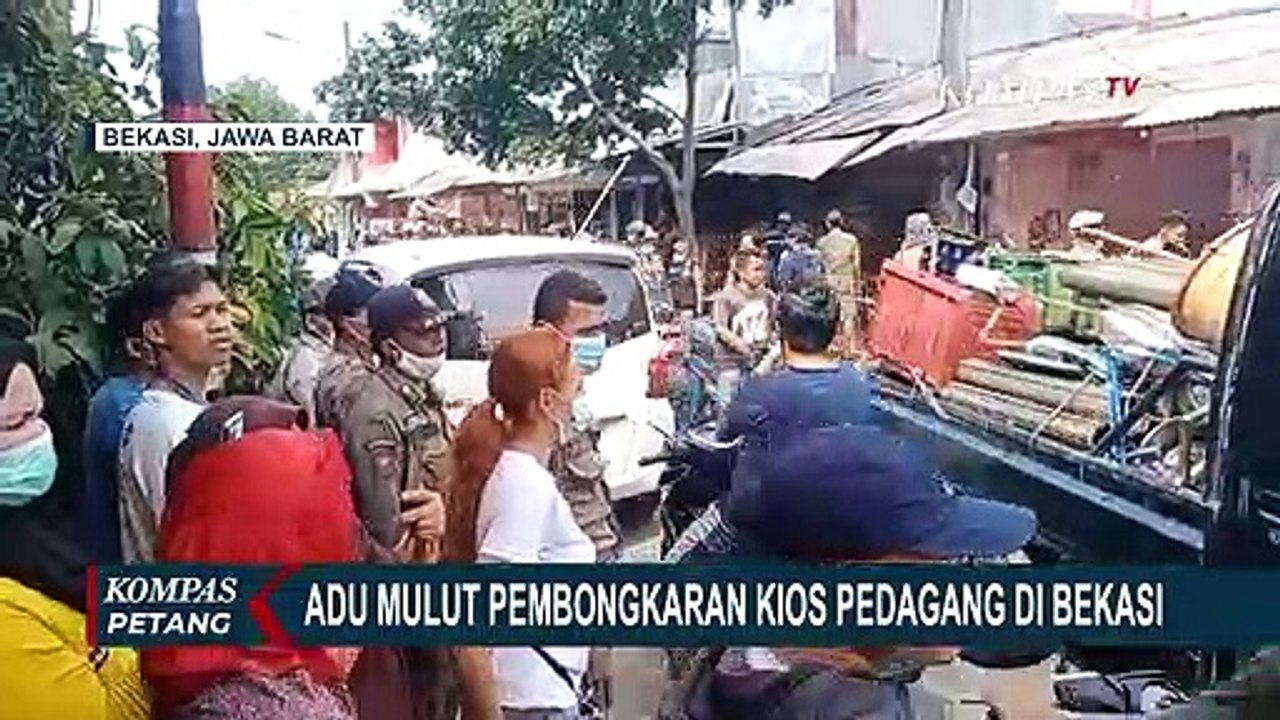 Geger! Adu Mulut Antara Pedagang dan Satpol PP, Tolak Pembongkaran Kios Pedagang