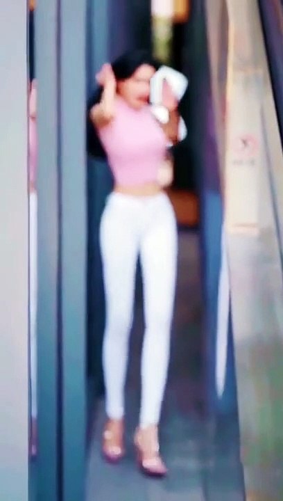 Esta mujer es divertidísima !