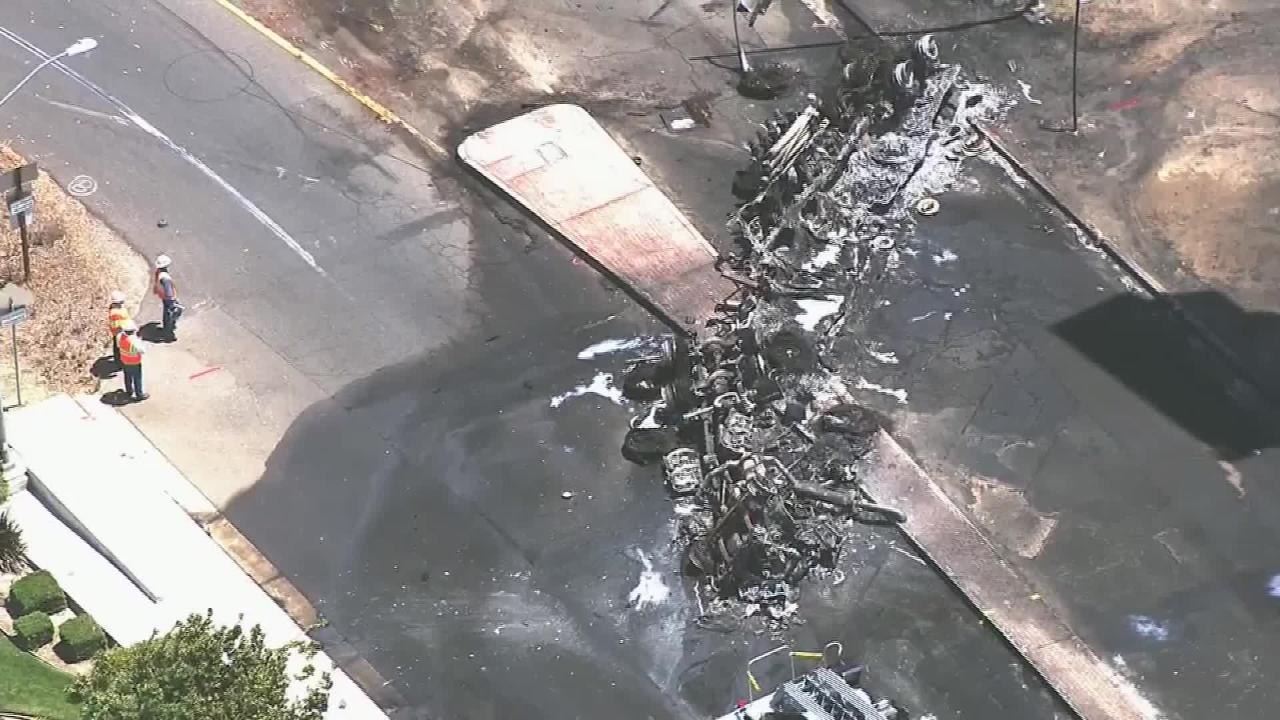 Camión de gasolina provoca fuerte explosión en California