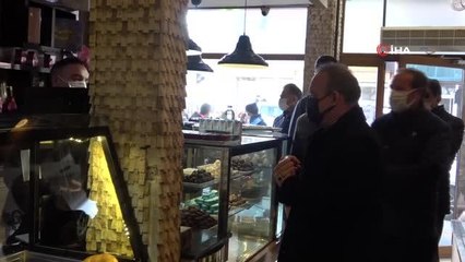 Ardahan Valisi Öner aşı olmayan esnafı uyardı