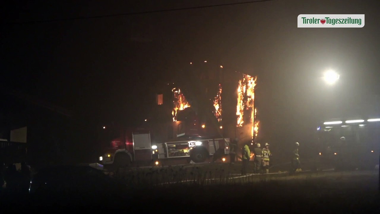 Wohnhaus stand in Grän in Vollbrand