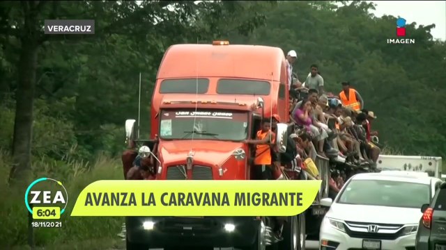Migrantes avanzan por Veracruz y la Guardia Nacional los custodia
