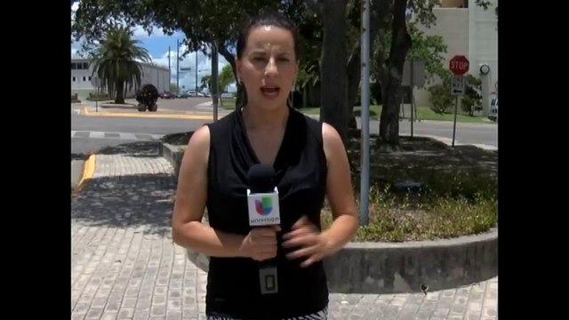 Estudiantes de Corpus Christi visitan una colonia en Laredo