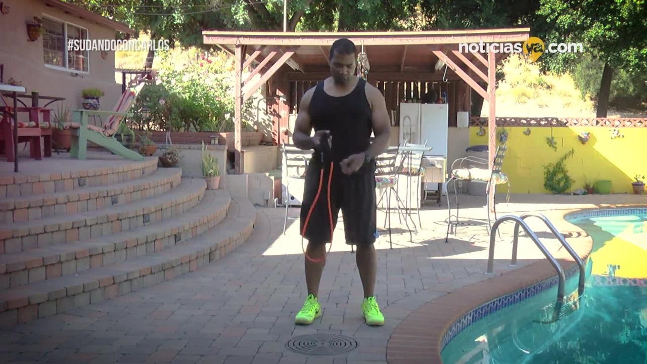 Ejercicios para hombros con bandas elásticas