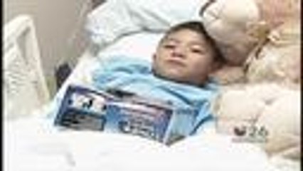 Niños enfermos reciben regalos en Navidad