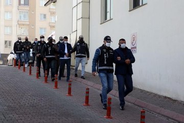 Kayseri merkezli tefeci operasyonunda yakalanan 2 zanlı tutuklandı