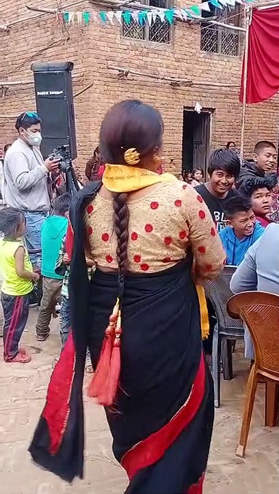 Babaal Dance auntyko