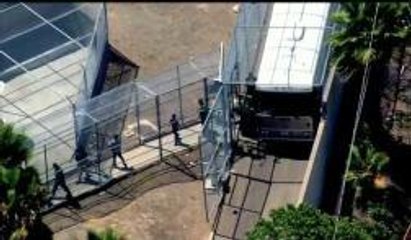 Arriban más familias migrantes a San Diego