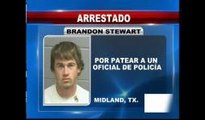 Arrestado por agredir a Oficial