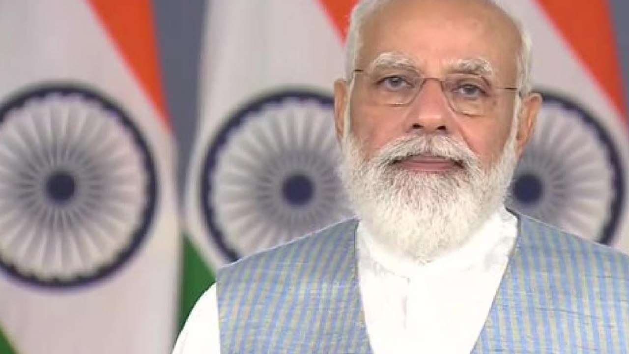 Three farm laws to be rolled back, says PM