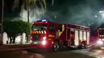 Bombeiros combatem incêndio em residência no Julieta Bueno; Suspeita de ação criminosa