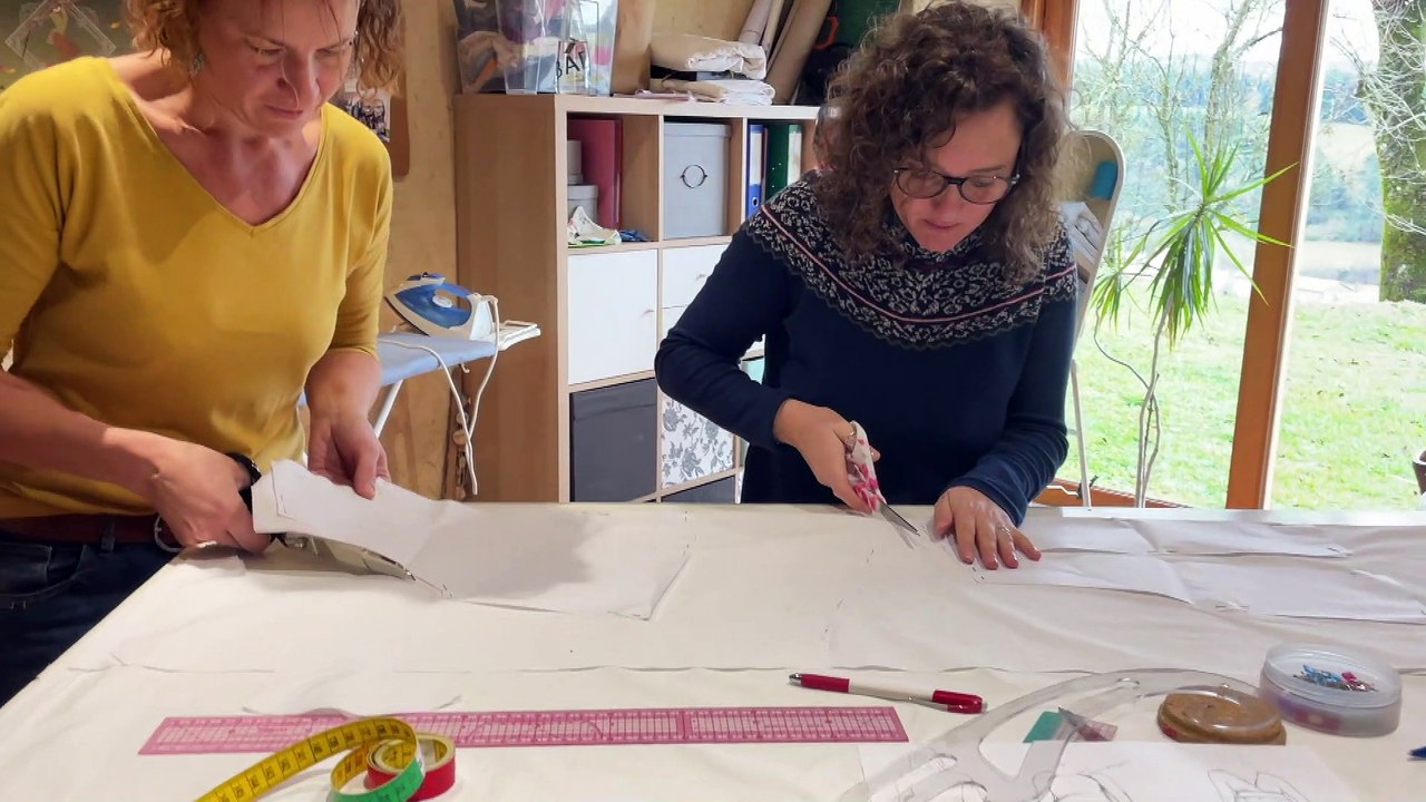 Deux ligériennes lancent leur marque de vêtement grâce à une reconversion avec le GRETA