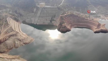 İkizdere Barajı'ndaki düşen su seviyesi vatandaşları tedirgin ediyor