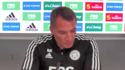 12e j. - Rodgers : les rumeurs l'envoyant à Manchester United ne sont pas "réelles" et sont "irrespectueuses"