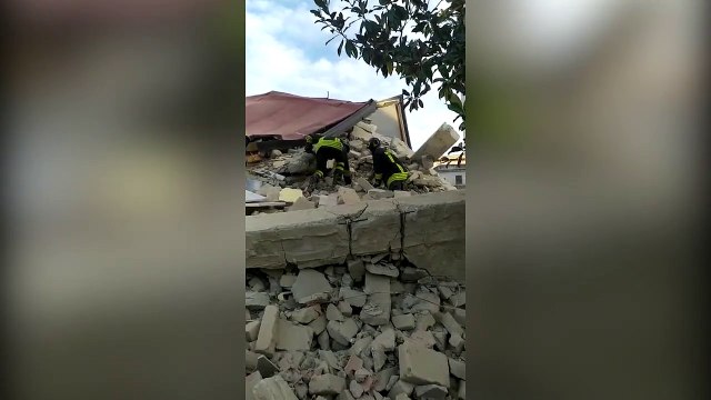 Caserta, crolla palazzina a Cancello Scalo: ricerche sotto le macerie