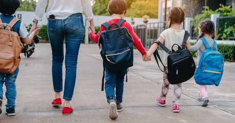 La cigarette est désormais interdite aux abords des écoles, à Bordeaux