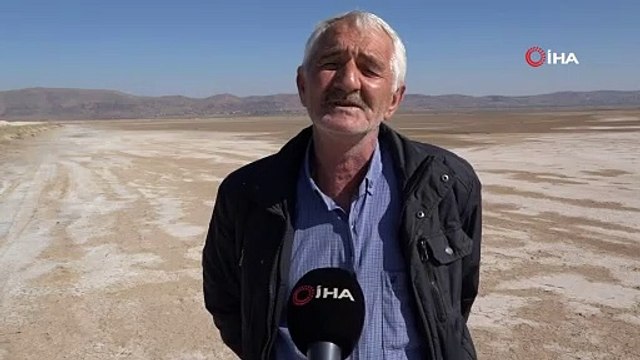 Tuz Gölü havzası çorak toprağa dönüşüyor