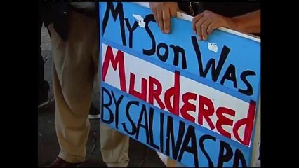 Oficiales del Departamento de Justicia en Salinas